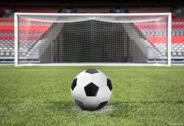 球友聚会交流场景